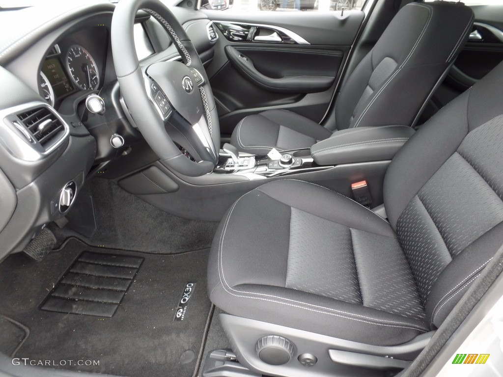 2018 QX30 Sport - Blade Silver / Graphite photo #11