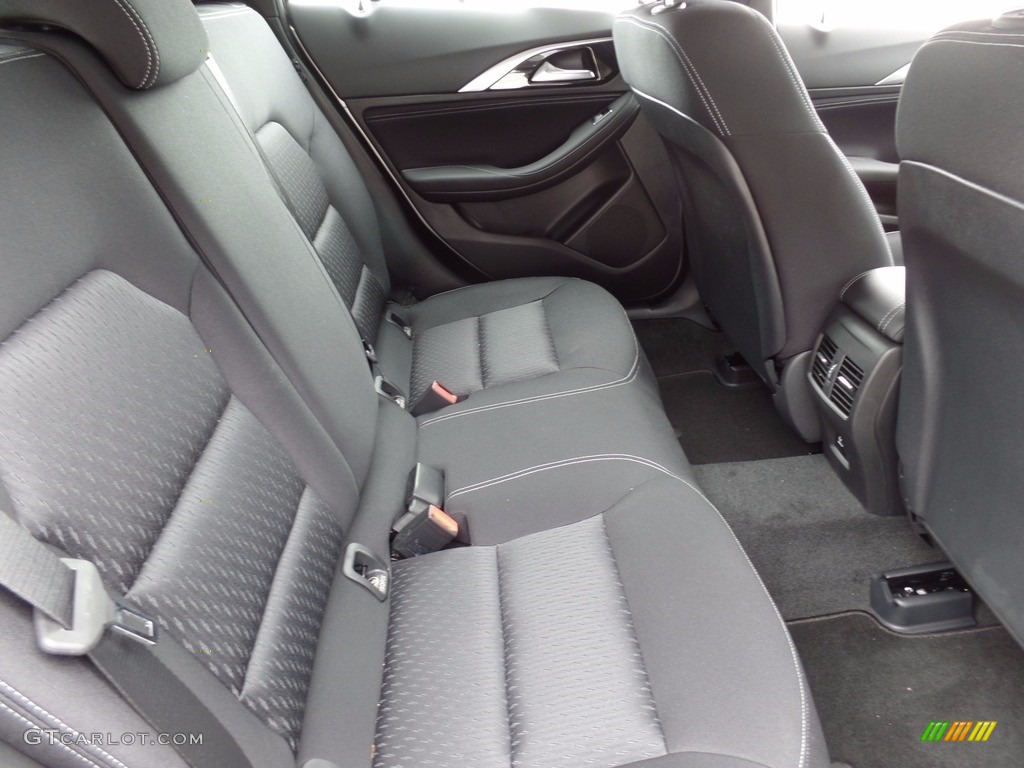 2018 QX30 Sport - Blade Silver / Graphite photo #14