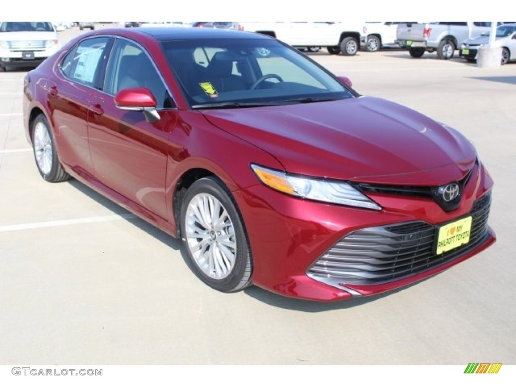 2018 Camry XLE - Ruby Flare Pearl / Black photo #2
