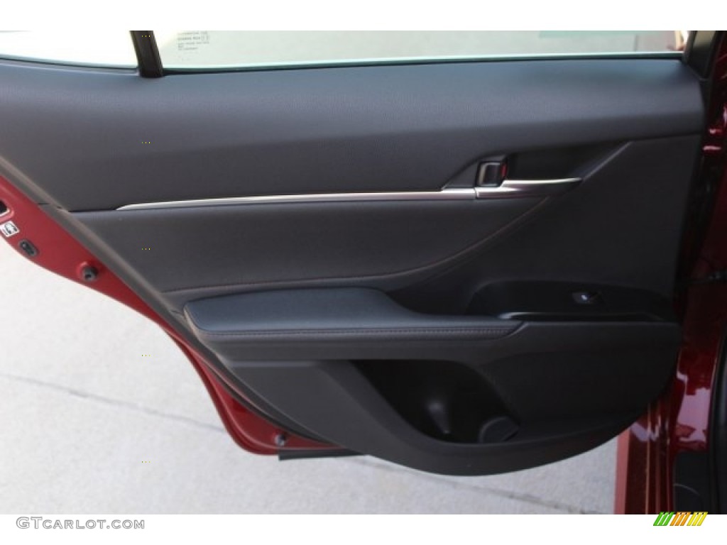 2018 Camry XLE - Ruby Flare Pearl / Black photo #19