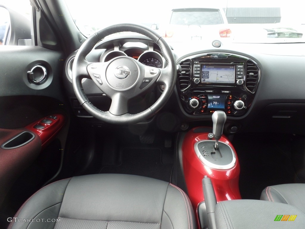 2017 Juke SL - Pearl White / Black/Red photo #15