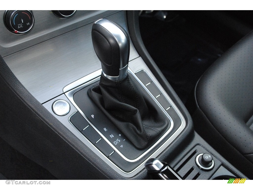 2017 Volkswagen Golf 4 Door 1.8T Wolfsburg 6 Speed Automatic Transmission Photo #123291162