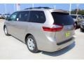 2017 Creme Brulee Mica Toyota Sienna LE  photo #6