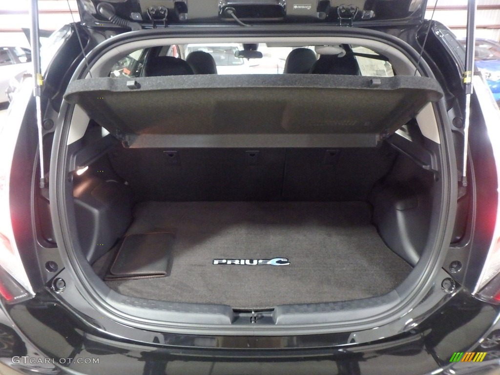2018 Prius c Three - Black Sand Pearl / Black photo #15