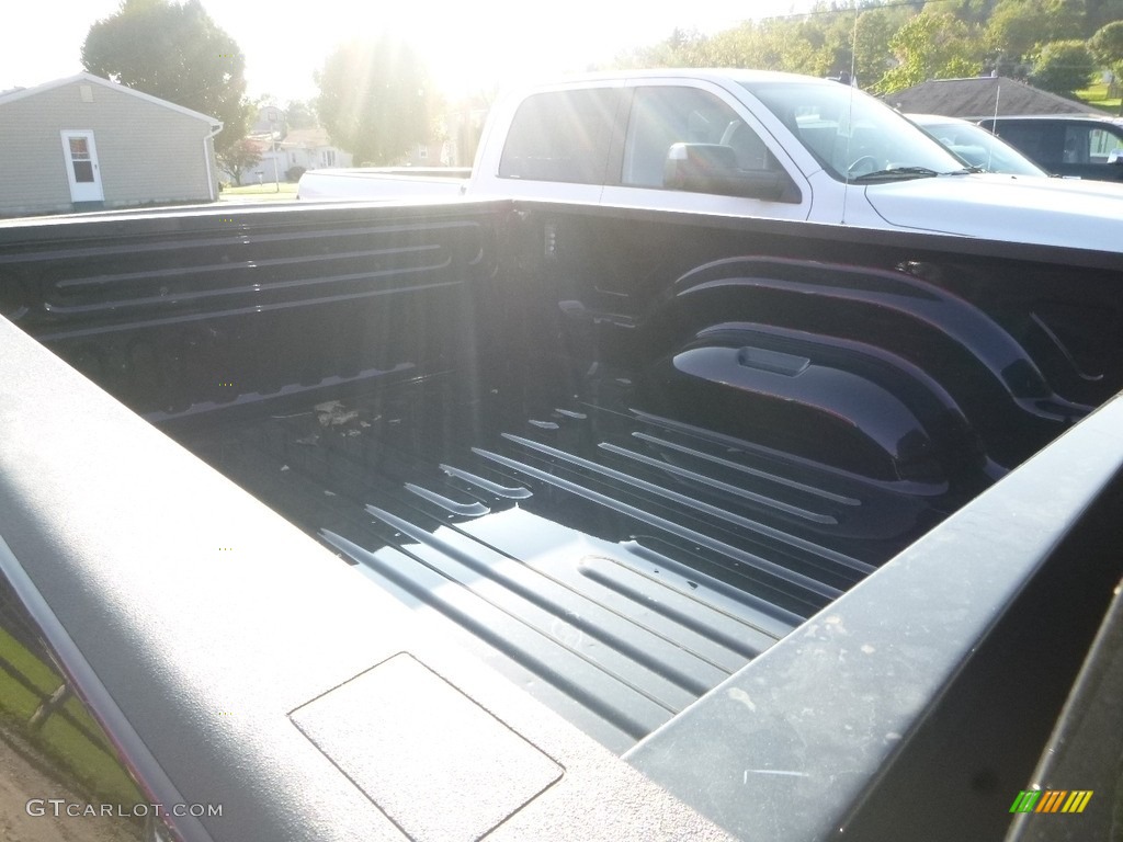 2018 1500 Express Regular Cab 4x4 - Brilliant Black Crystal Pearl / Black/Diesel Gray photo #10