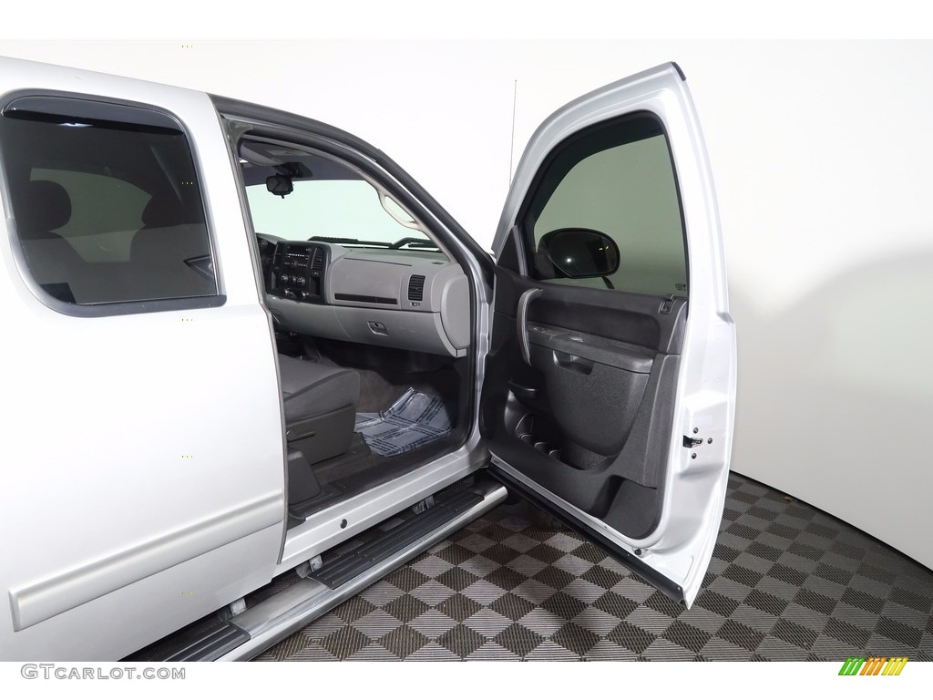 2011 Silverado 1500 LS Extended Cab 4x4 - Sheer Silver Metallic / Dark Titanium photo #24