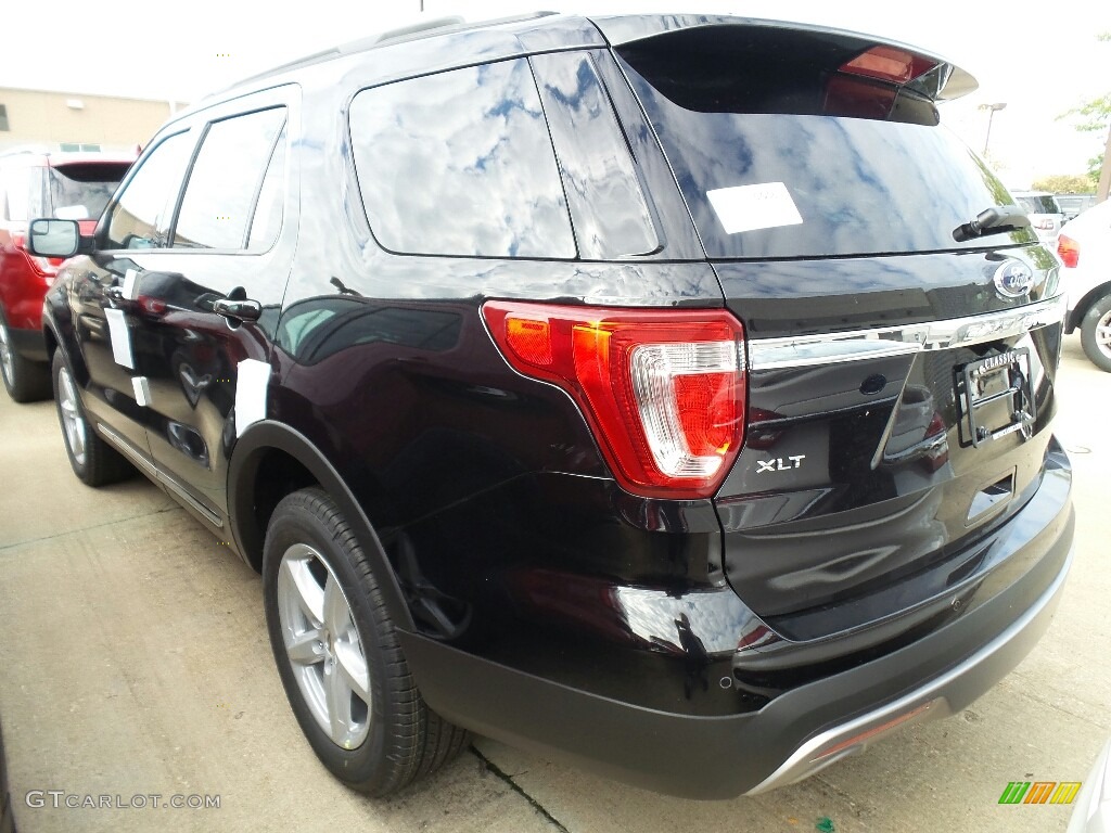 2017 Explorer XLT 4WD - Shadow Black / Ebony Black photo #2