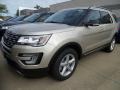 2017 White Gold Ford Explorer XLT 4WD  photo #1