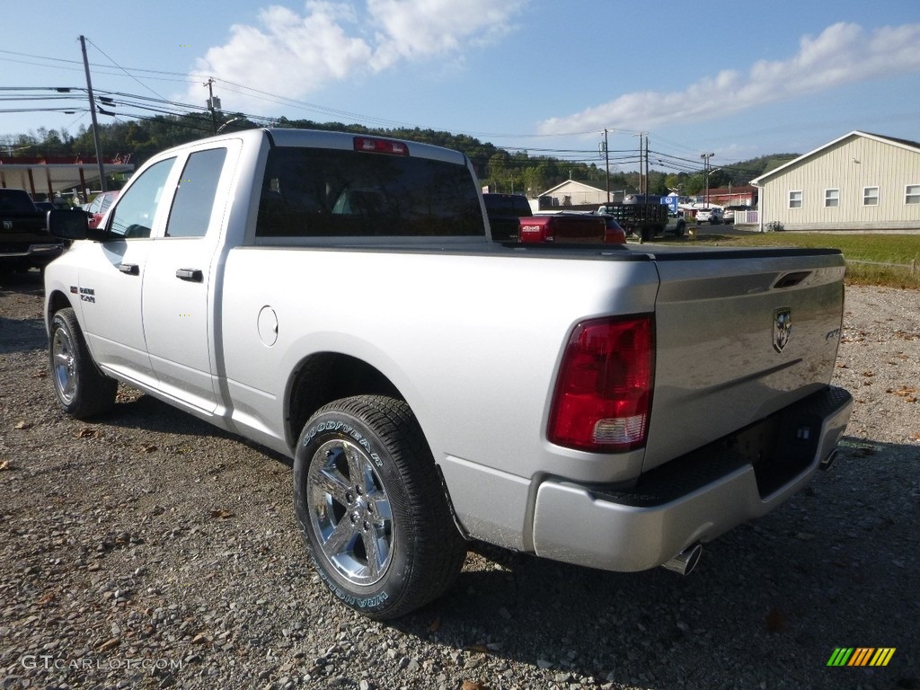 2018 1500 Express Quad Cab 4x4 - Bright Silver Metallic / Black/Diesel Gray photo #3