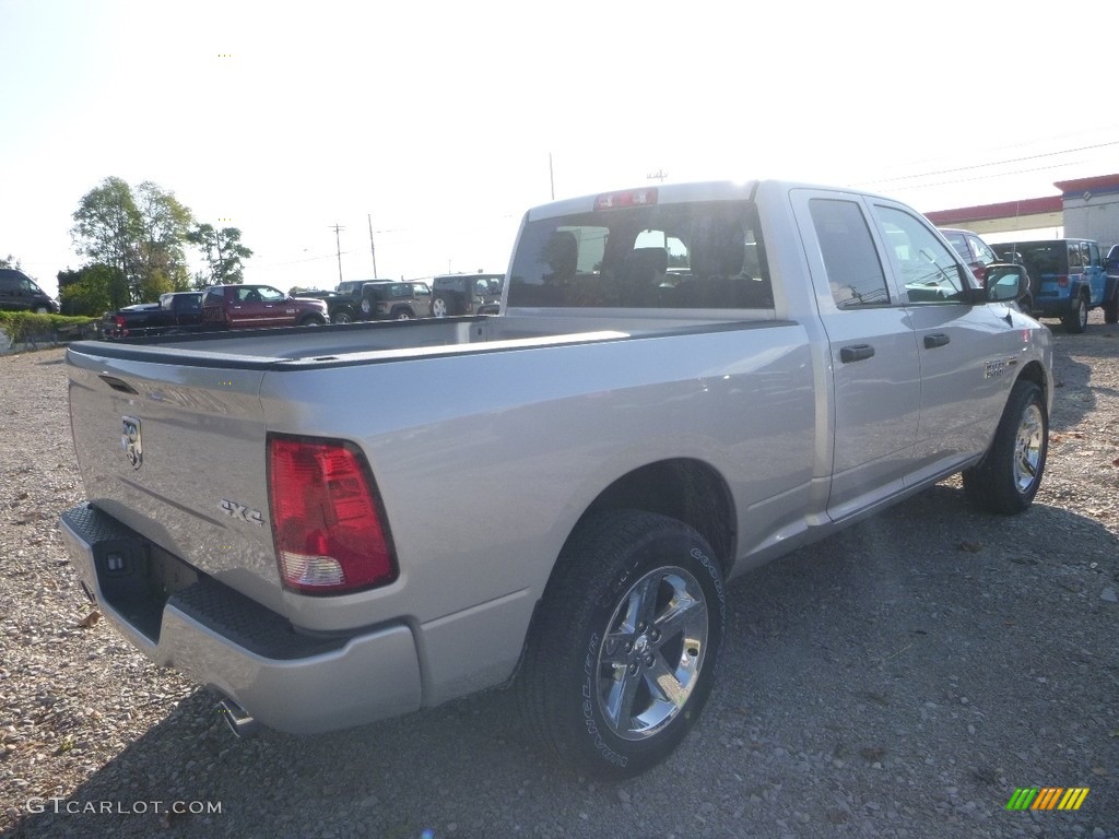 2018 1500 Express Quad Cab 4x4 - Bright Silver Metallic / Black/Diesel Gray photo #5
