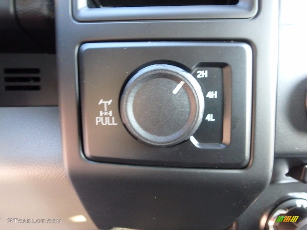 2018 F150 STX SuperCrew 4x4 - Ingot Silver / Earth Gray photo #17