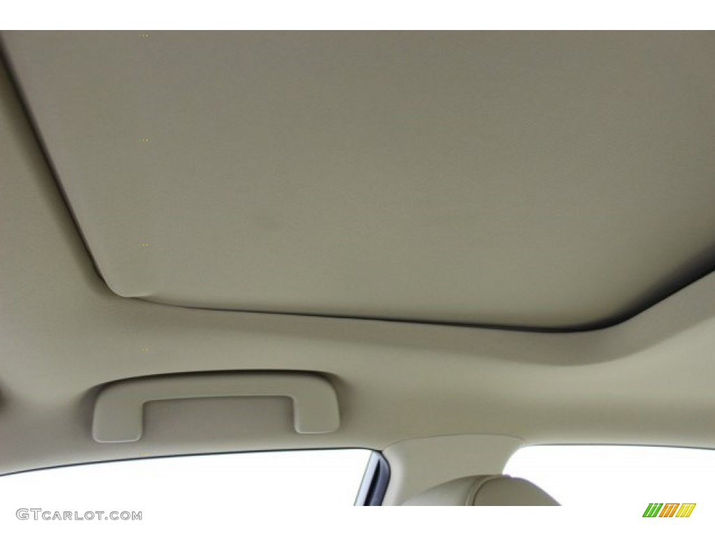 2015 Avalon Limited - Attitude Black / Almond photo #26