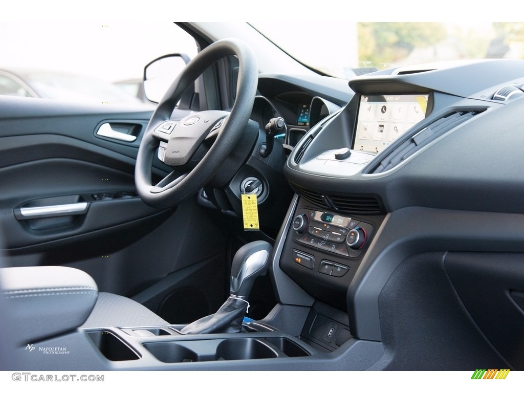 2018 Escape SE 4WD - White Gold / Charcoal Black photo #11