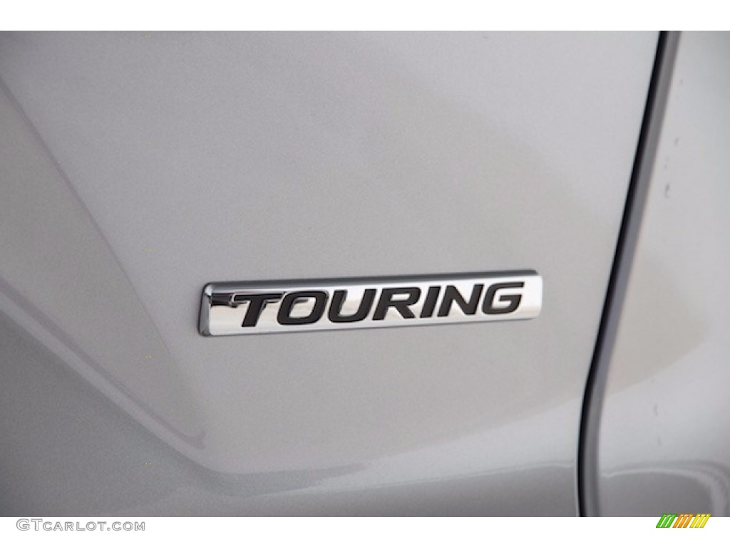 2017 Honda CR-V Touring Marks and Logos Photo #123315845