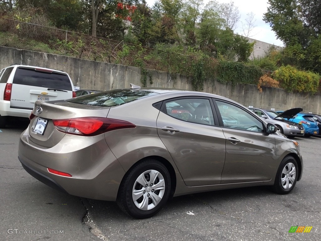 2016 Elantra SE - Desert Bronze / Beige photo #4