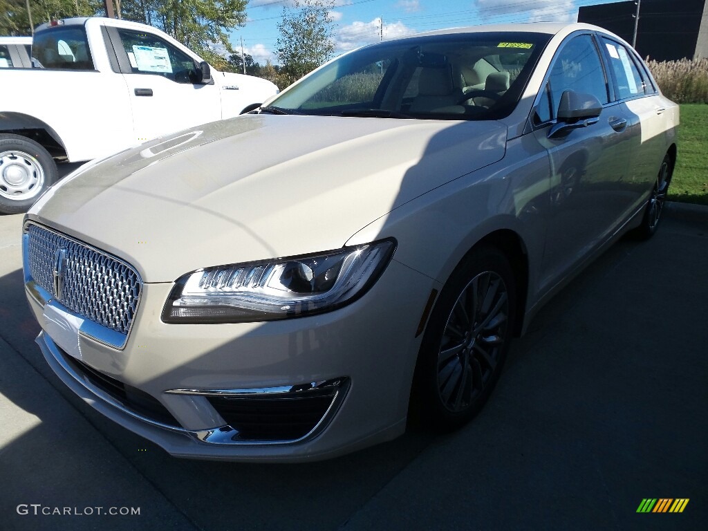 Ivory Pearl 2018 Lincoln MKZ Select Exterior Photo #123329090