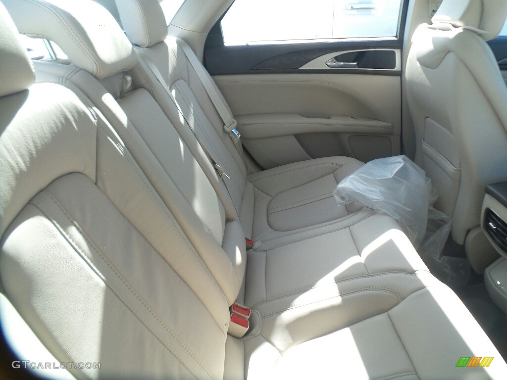 2018 Lincoln MKZ Select Rear Seat Photo #123329235