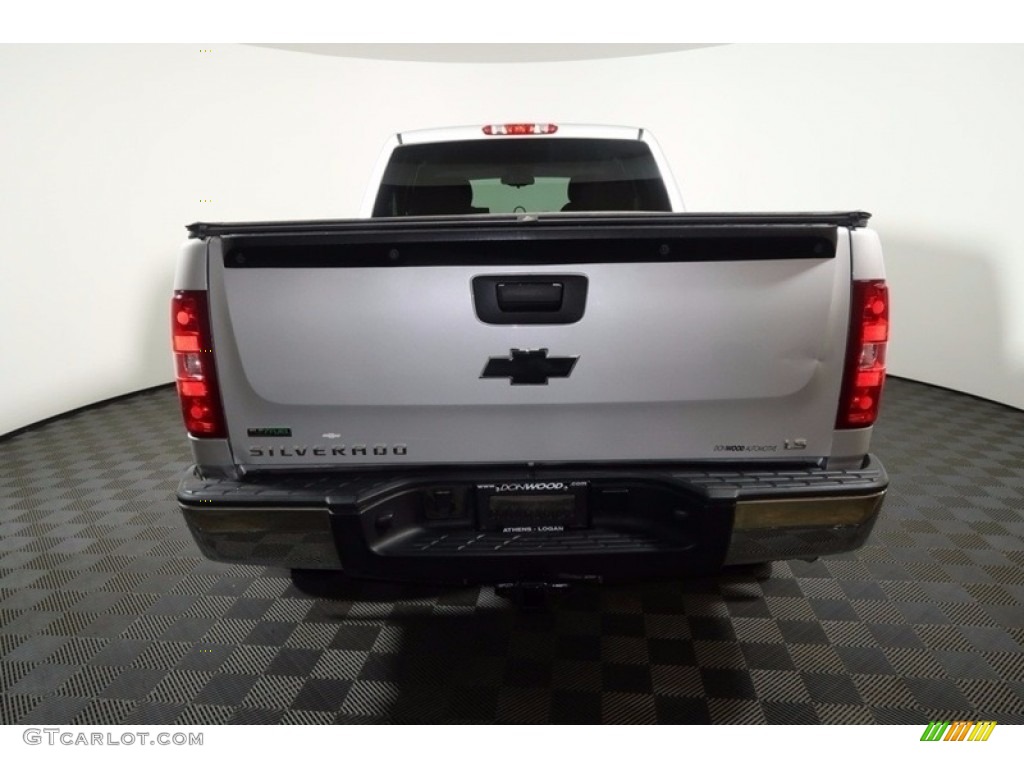 2011 Silverado 1500 LS Extended Cab 4x4 - Sheer Silver Metallic / Dark Titanium photo #9