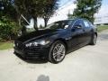 Ultimate Black - XE 35t Premium Photo No. 10