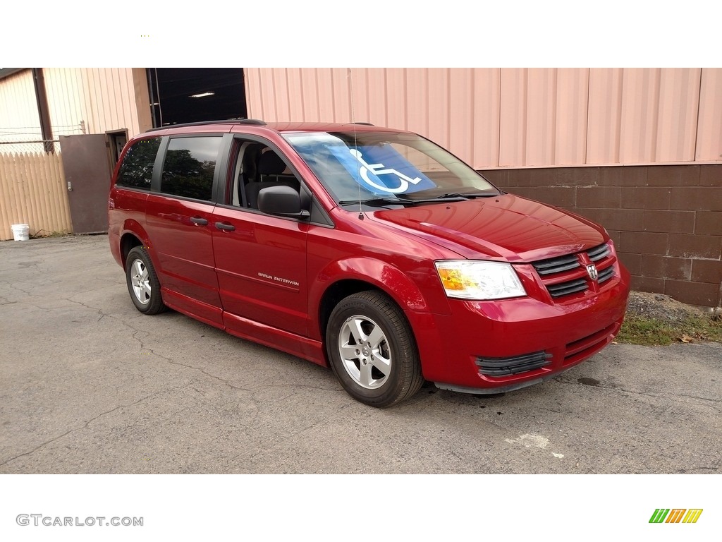 2008 Grand Caravan SE - Inferno Red Crystal Pearl / Dark Slate/Light Shale photo #3