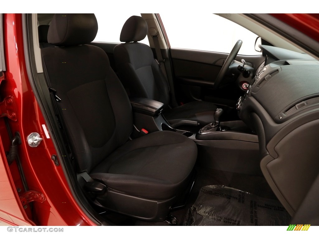 2011 Forte EX 5 Door - Spicy Red / Black photo #14