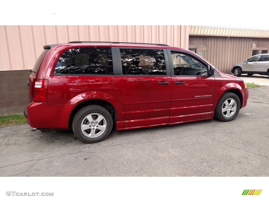 2008 Grand Caravan SE - Inferno Red Crystal Pearl / Dark Slate/Light Shale photo #5