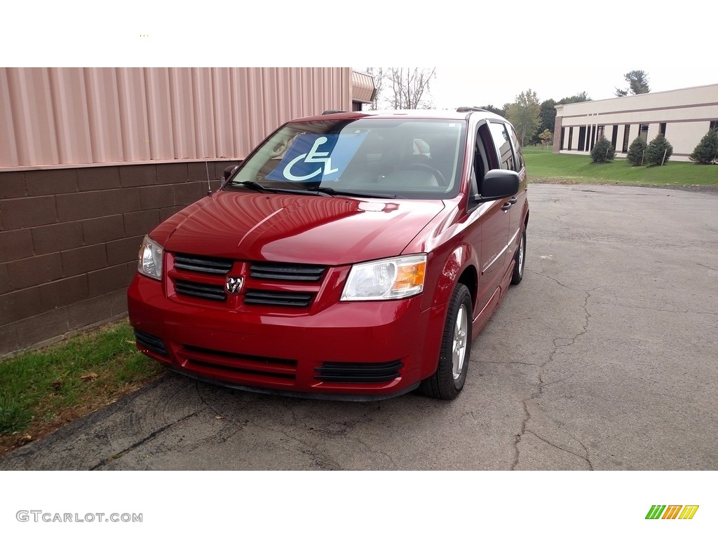 2008 Grand Caravan SE - Inferno Red Crystal Pearl / Dark Slate/Light Shale photo #8
