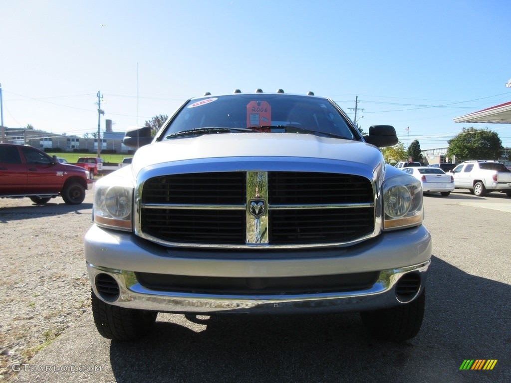 2006 Ram 1500 SLT Mega Cab 4x4 - Bright Silver Metallic / Medium Slate Gray photo #5