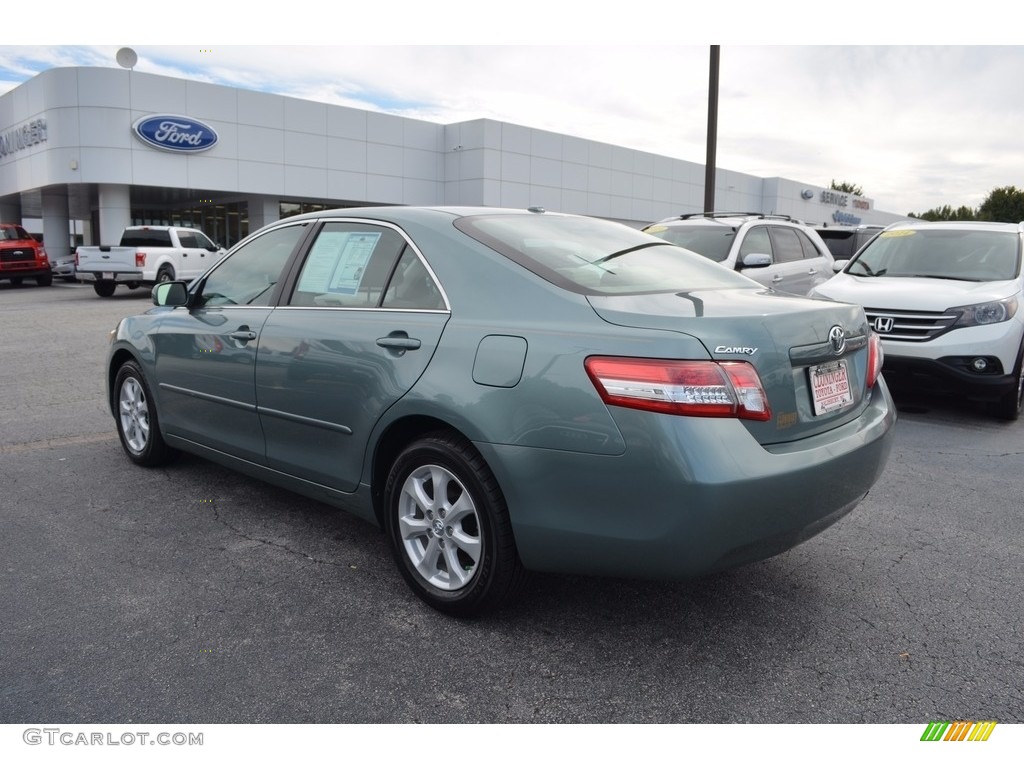 2011 Camry LE - Aloe Green Metallic / Bisque photo #5