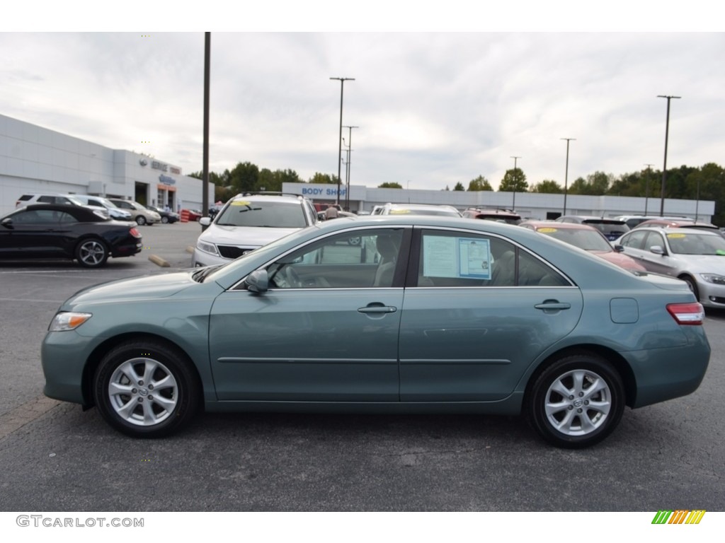2011 Camry LE - Aloe Green Metallic / Bisque photo #6