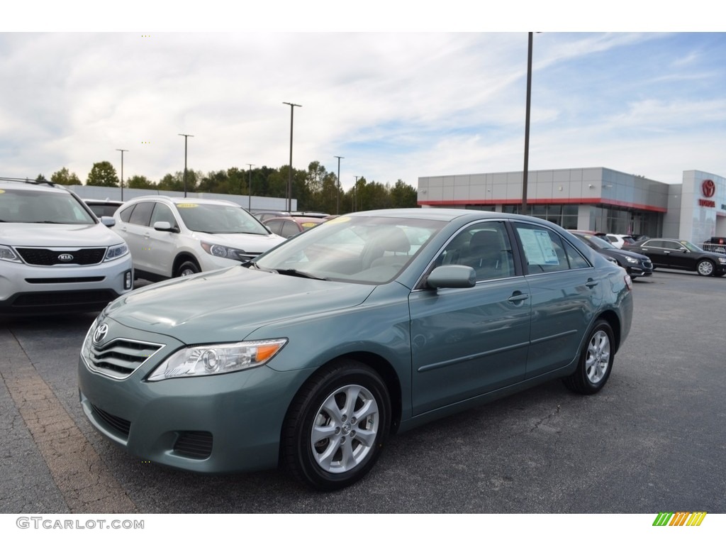 2011 Camry LE - Aloe Green Metallic / Bisque photo #7