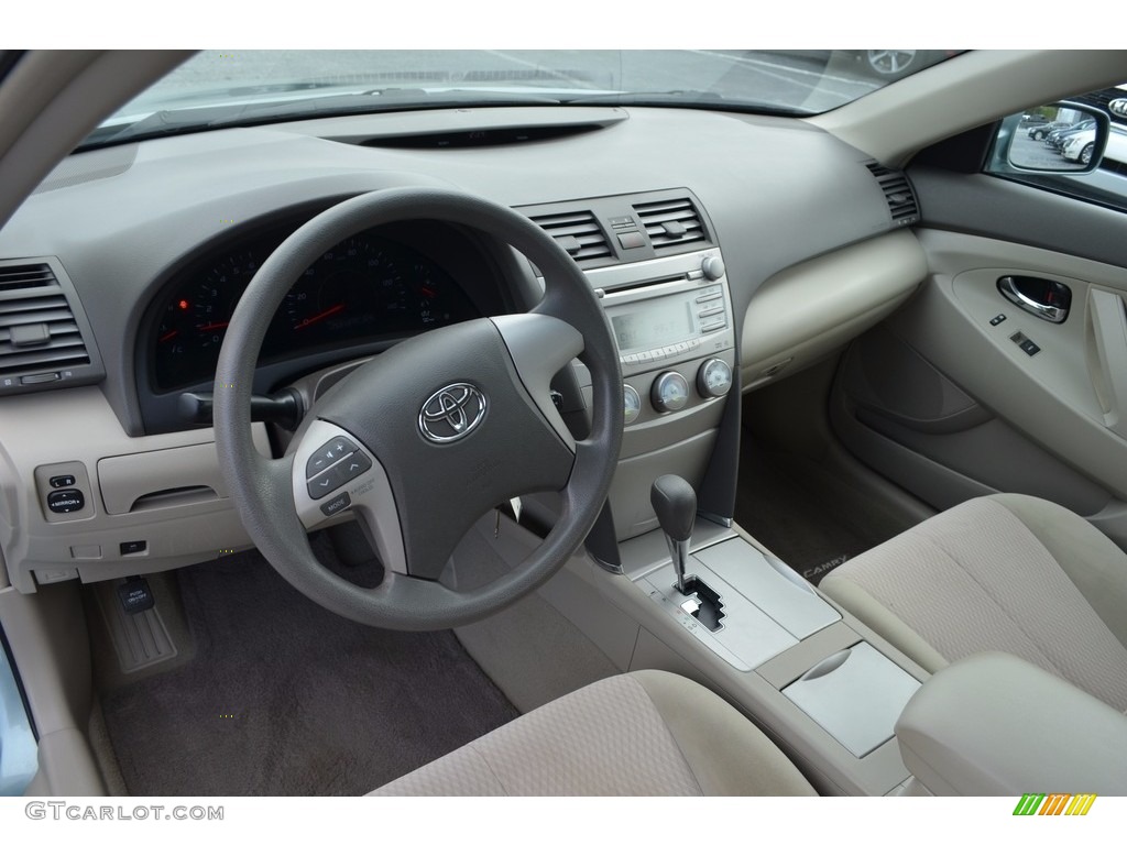 2011 Camry LE - Aloe Green Metallic / Bisque photo #10