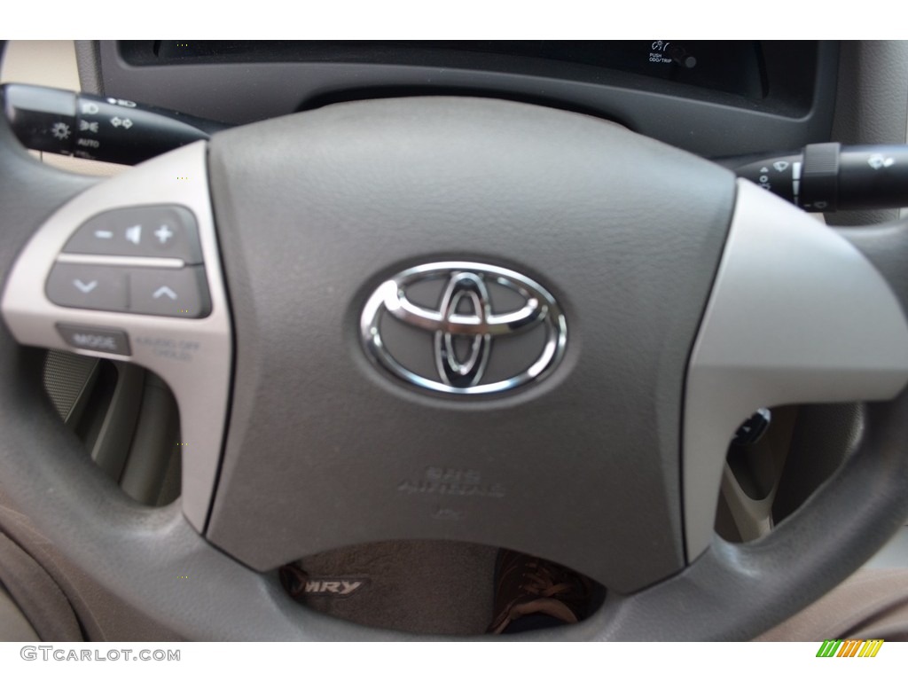 2011 Camry LE - Aloe Green Metallic / Bisque photo #18