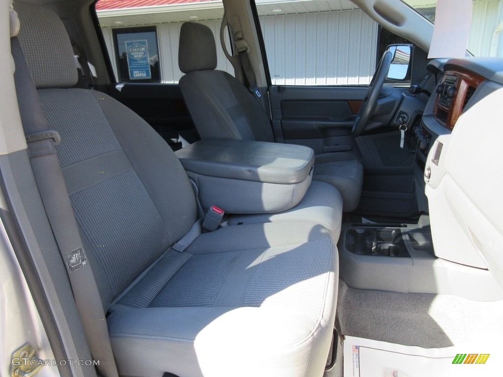 2006 Ram 1500 SLT Mega Cab 4x4 - Bright Silver Metallic / Medium Slate Gray photo #24