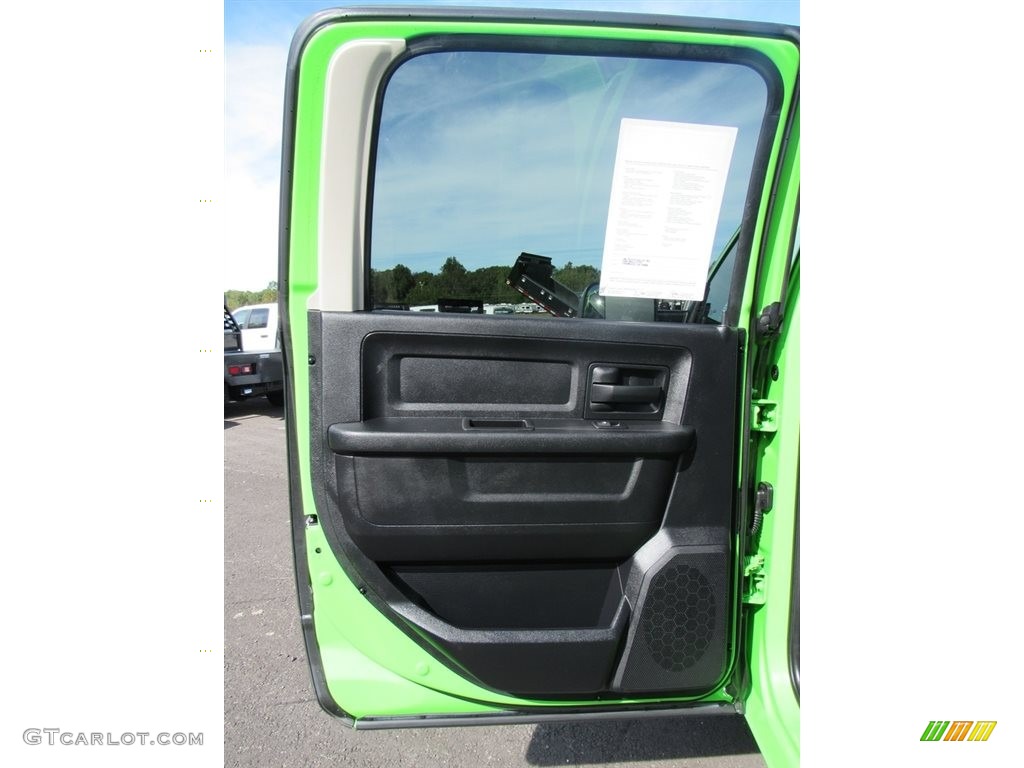 2015 3500 Tradesman Crew Cab 4x4 Dual Rear Wheel - Bright Green / Black/Diesel Gray photo #32