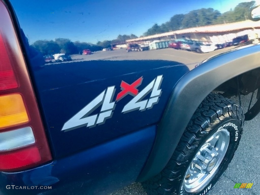 2002 Silverado 1500 LS Crew Cab 4x4 - Indigo Blue Metallic / Graphite Gray photo #18