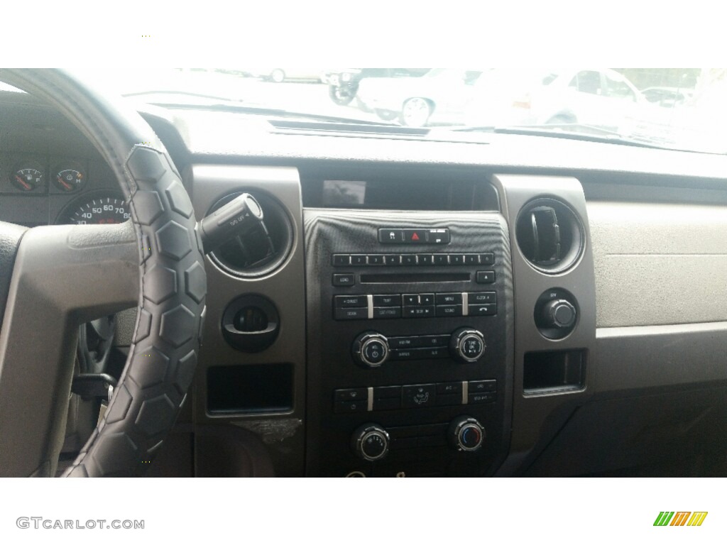 2010 F150 STX Regular Cab - Ingot Silver Metallic / Medium Stone photo #11