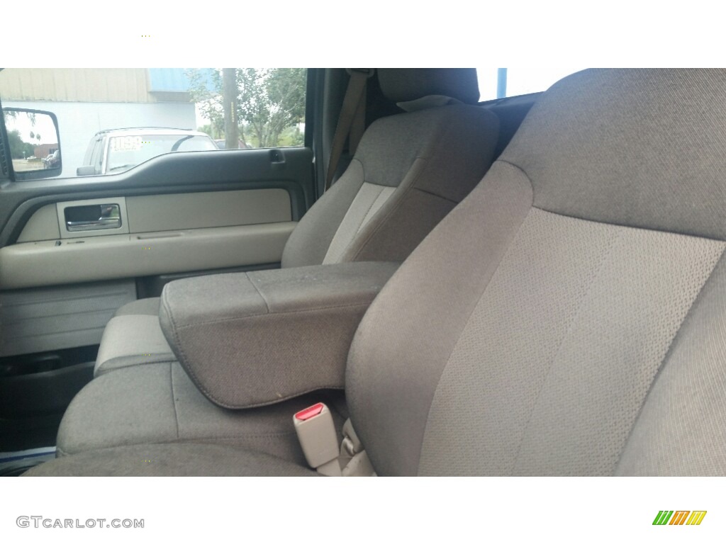 2010 F150 STX Regular Cab - Ingot Silver Metallic / Medium Stone photo #12