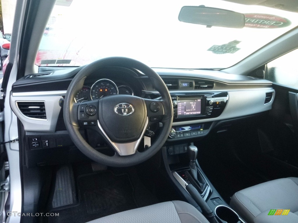 2015 Corolla LE - Classic Silver Metallic / Ash photo #8