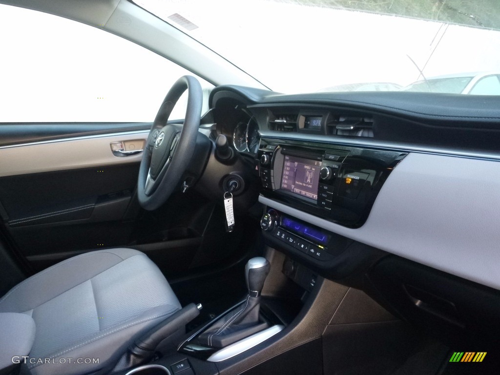 2015 Corolla LE - Classic Silver Metallic / Ash photo #13