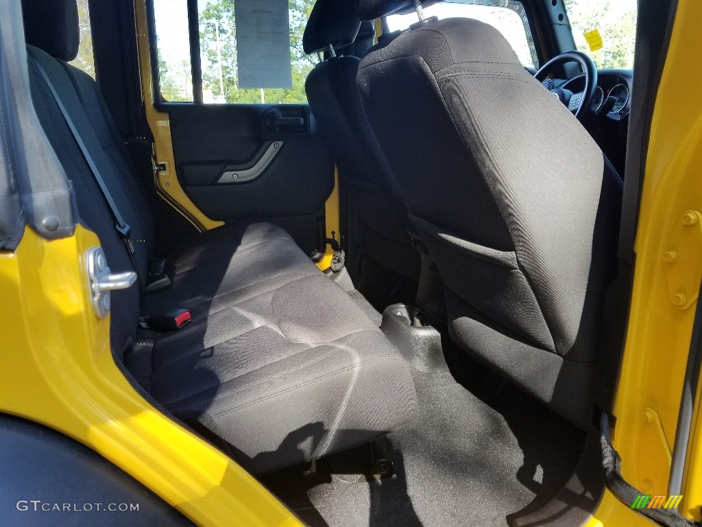 2015 Wrangler Unlimited Sport 4x4 - Baja Yellow / Black photo #18