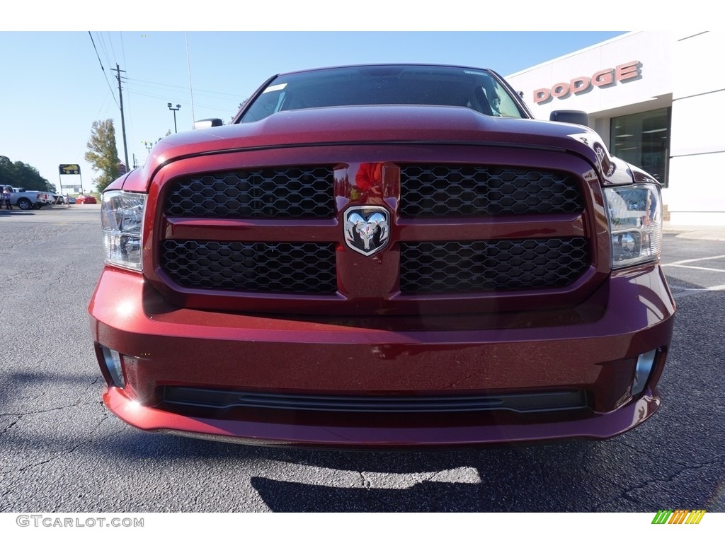 2018 1500 Express Crew Cab - Delmonico Red Pearl / Black/Diesel Gray photo #2