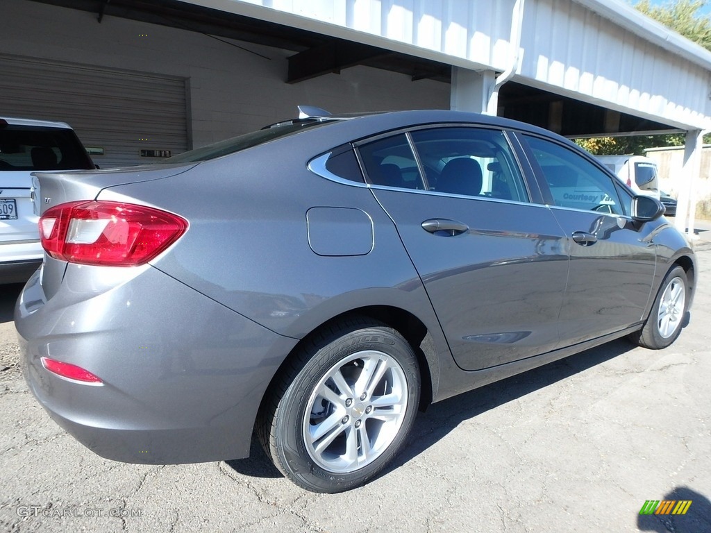 2018 Cruze LT - Nightfall Gray Metallic / Jet Black photo #2