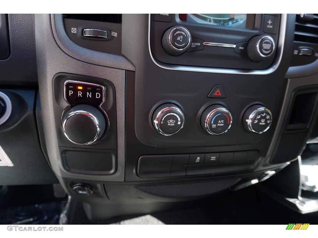 2018 1500 Express Crew Cab - Bright White / Black/Diesel Gray photo #15