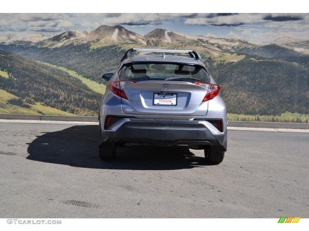 2018 C-HR XLE - Silver Knockout Metallic / Black photo #4