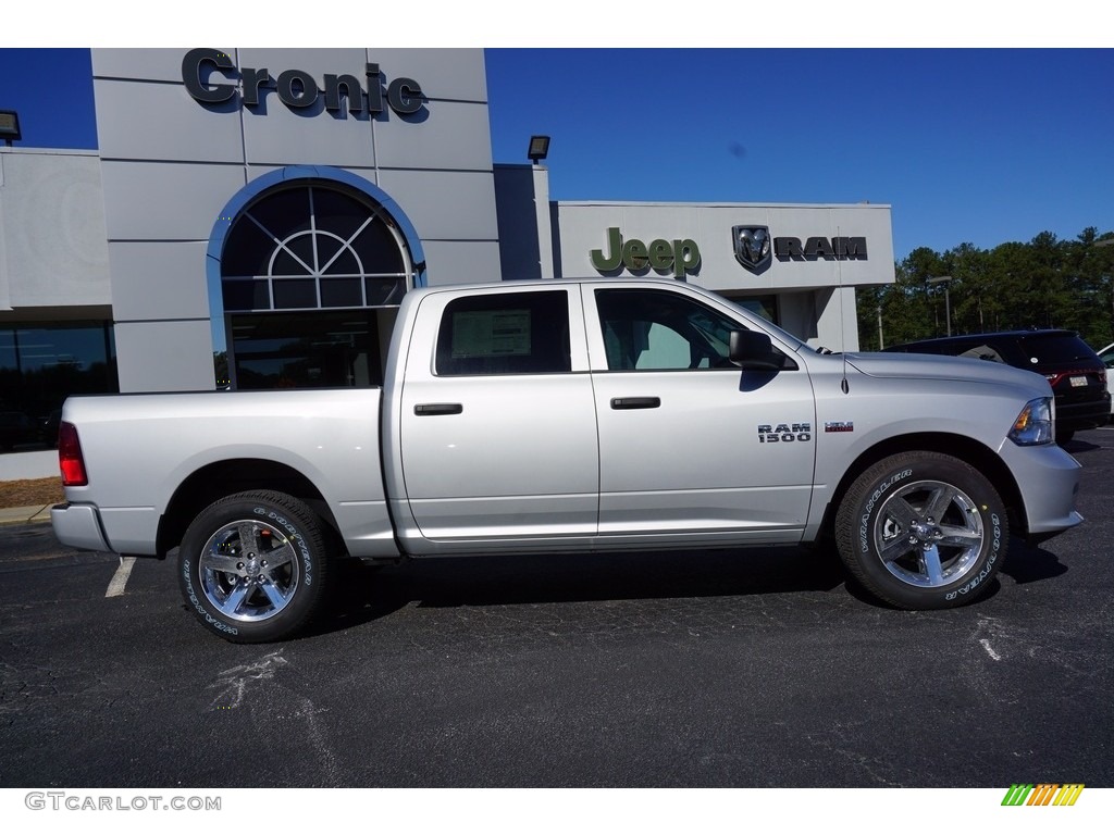 2018 1500 Express Crew Cab - Bright Silver Metallic / Black/Diesel Gray photo #8