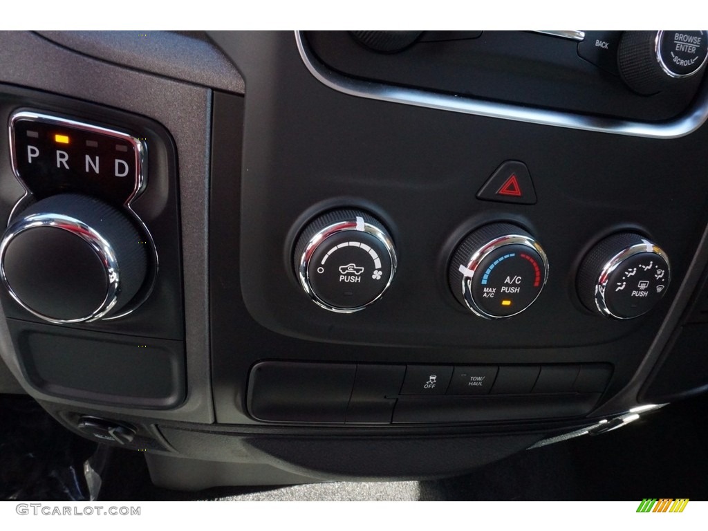 2018 1500 Express Crew Cab - Bright Silver Metallic / Black/Diesel Gray photo #15