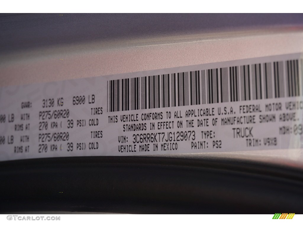 2018 1500 Express Crew Cab - Bright Silver Metallic / Black/Diesel Gray photo #16