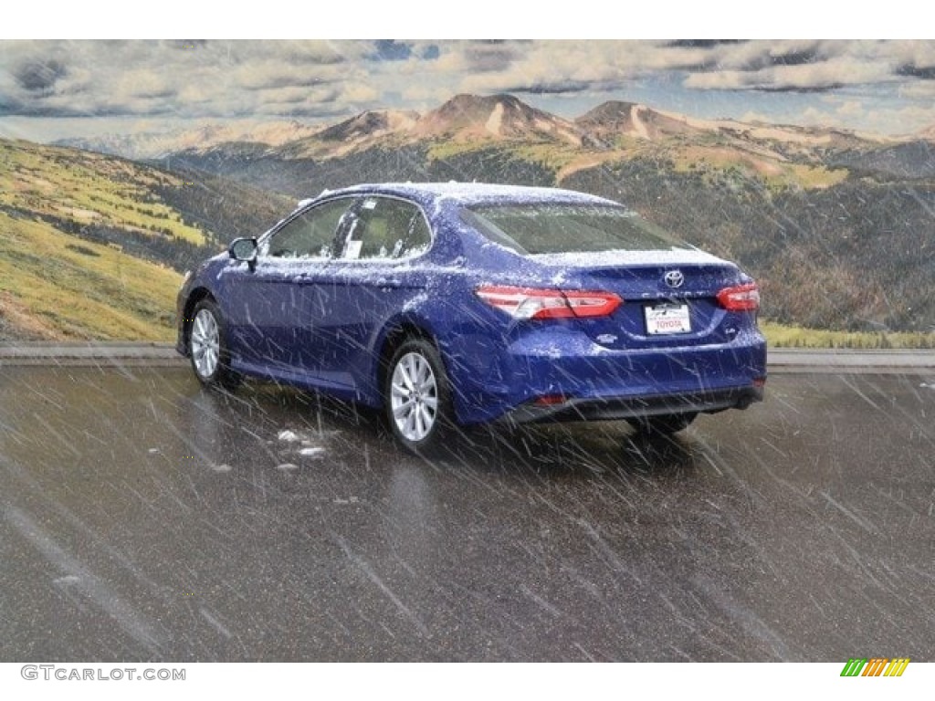 2018 Camry LE - Blue Crush Metallic / Macadamia photo #3