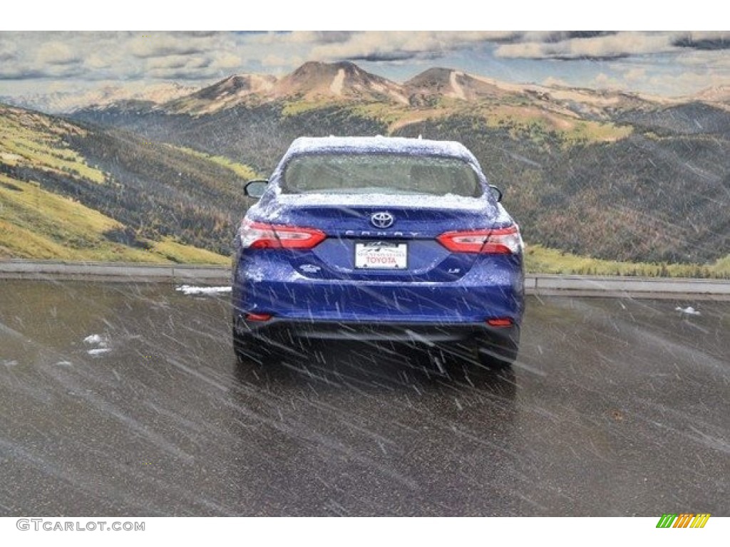 2018 Camry LE - Blue Crush Metallic / Macadamia photo #4